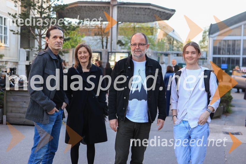 Ljudje, kraji in stvari, premiera v SMG Ljubljana