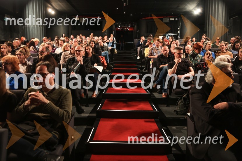 Ljudje, kraji in stvari, premiera v SMG Ljubljana