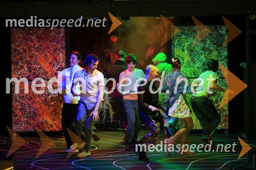  Janja Majzelj, igralkaLjudje, kraji in stvari, premiera v SMG Ljubljana