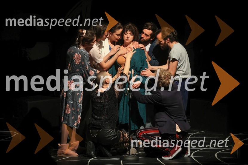  Janja Majzelj, igralkaLjudje, kraji in stvari, premiera v SMG Ljubljana