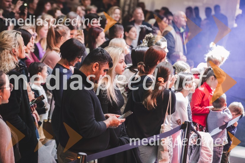 Moč miru, spomladanska modna revija v Citycentru Celje