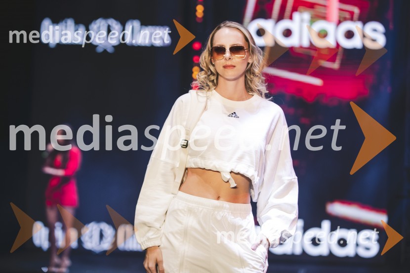  Nastasja Prihoda, manekenkaMoč miru, spomladanska modna revija v Citycentru Celje