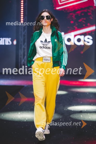  Laura Škvorc, Miss Earth Slovenije 2015, modelMoč miru, spomladanska modna revija v Citycentru Celje