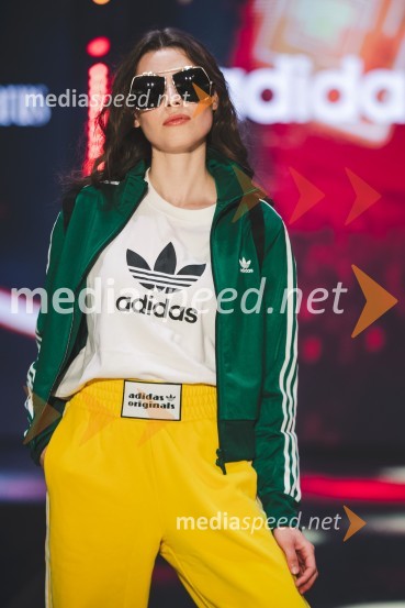  Laura Škvorc, Miss Earth Slovenije 2015, modelMoč miru, spomladanska modna revija v Citycentru Celje