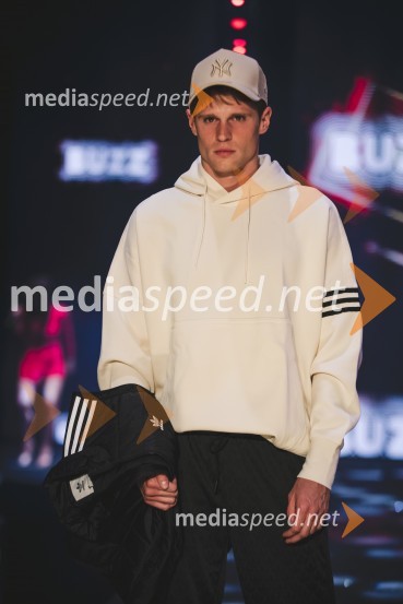  Matija Žiganto, manekenMoč miru, spomladanska modna revija v Citycentru Celje