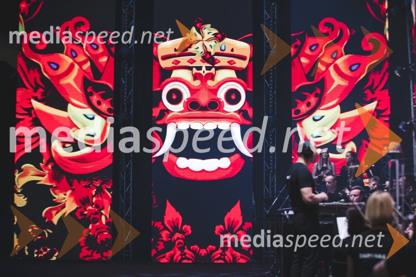 Moč miru, spomladanska modna revija v Citycentru Celje