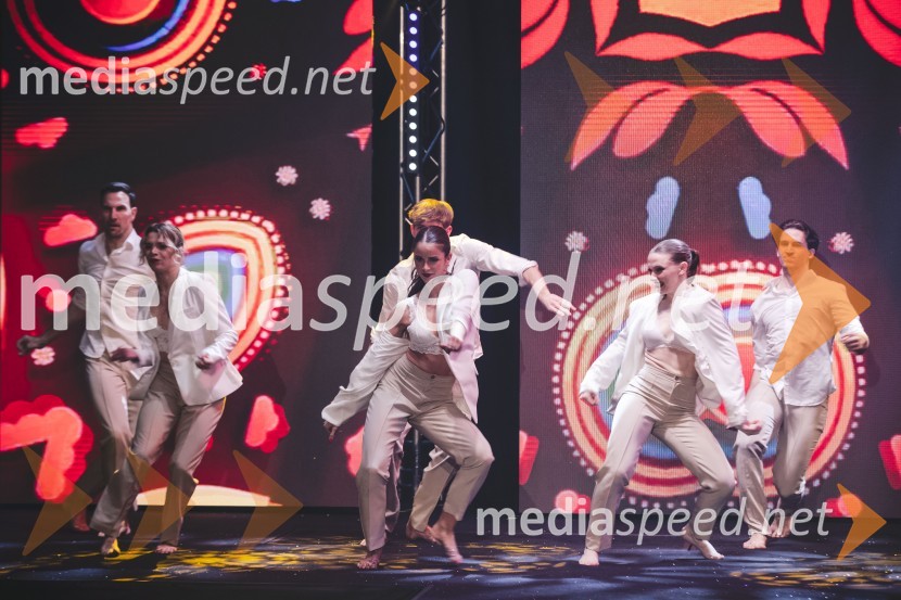 Moč miru, spomladanska modna revija v Citycentru Celje