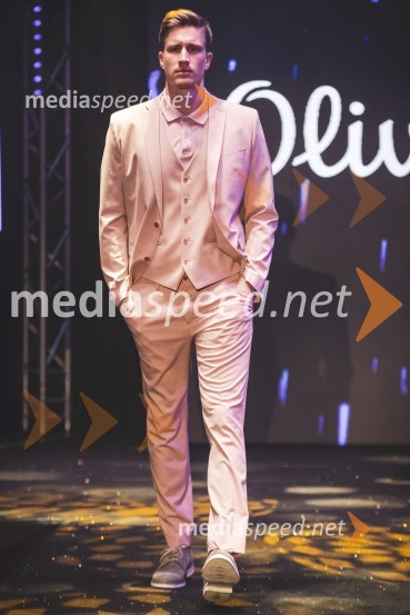  Luka Pehnec,  manekenMoč miru, spomladanska modna revija v Citycentru Celje