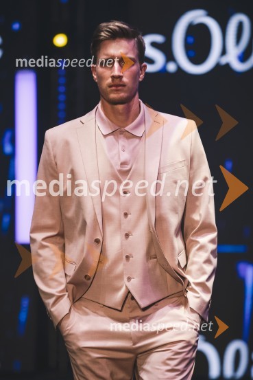  Luka Pehnec,  manekenMoč miru, spomladanska modna revija v Citycentru Celje