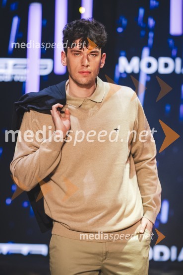  Samo Gaberšek, manekenMoč miru, spomladanska modna revija v Citycentru Celje