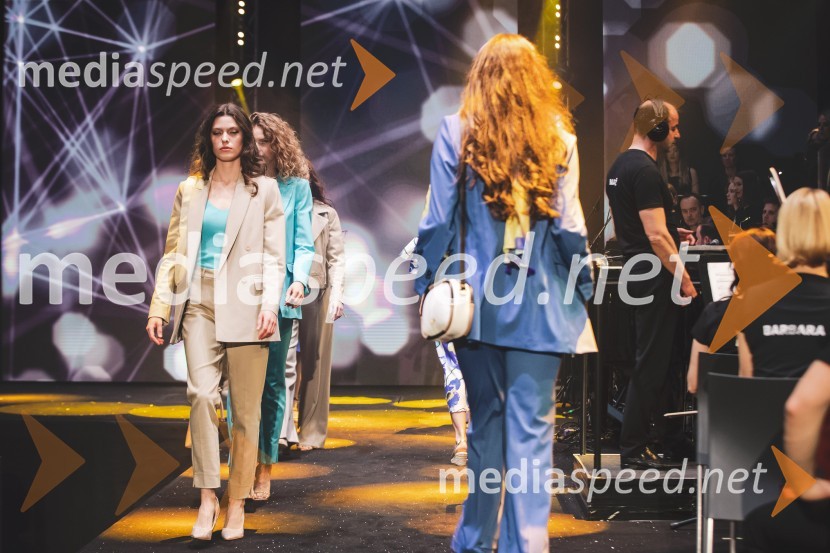 Moč miru, spomladanska modna revija v Citycentru Celje