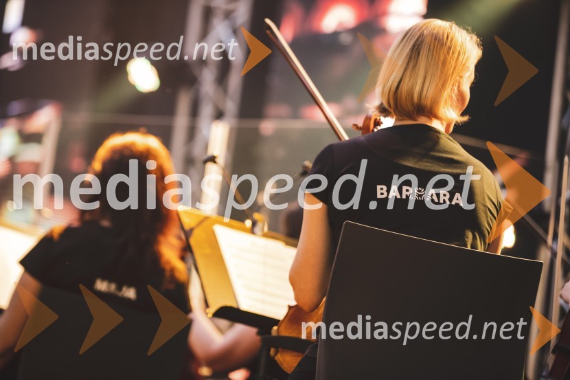 Moč miru, spomladanska modna revija v Citycentru Celje