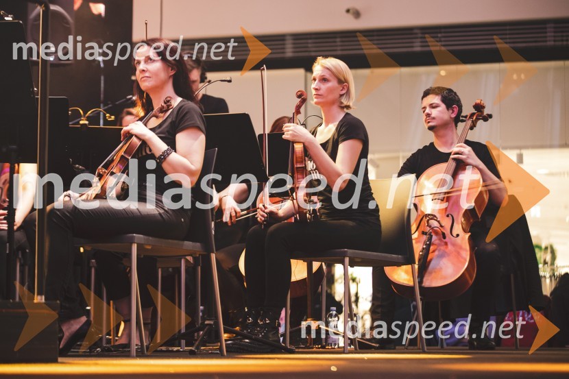 Moč miru, spomladanska modna revija v Citycentru Celje