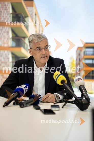 mag. Črtomir Remec, direktor Stanovanjskega sklada RSNovinarska konferenca, Stanovanjski sklad Republike Slovenije