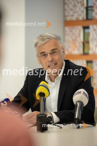 mag. Črtomir Remec, direktor Stanovanjskega sklada RSNovinarska konferenca, Stanovanjski sklad Republike Slovenije