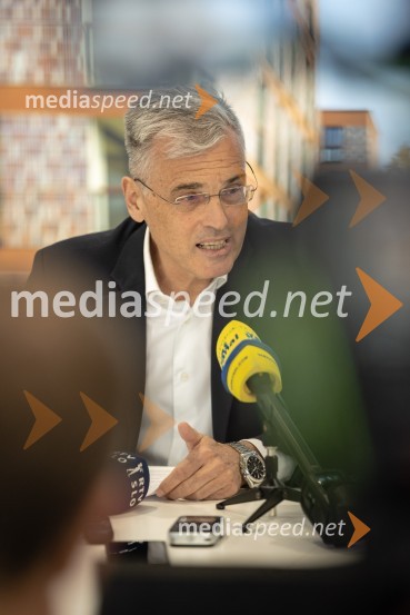 mag. Črtomir Remec, direktor Stanovanjskega sklada RSNovinarska konferenca, Stanovanjski sklad Republike Slovenije