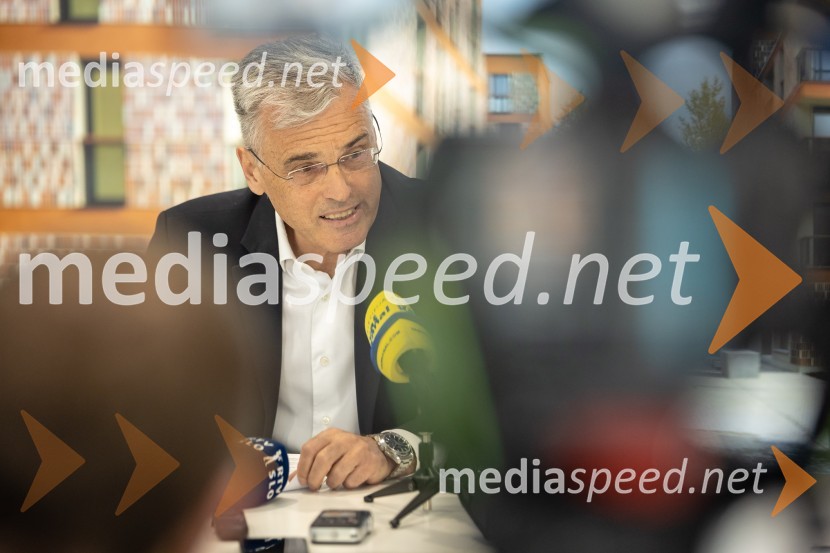 mag. Črtomir Remec, direktor Stanovanjskega sklada RSNovinarska konferenca, Stanovanjski sklad Republike Slovenije