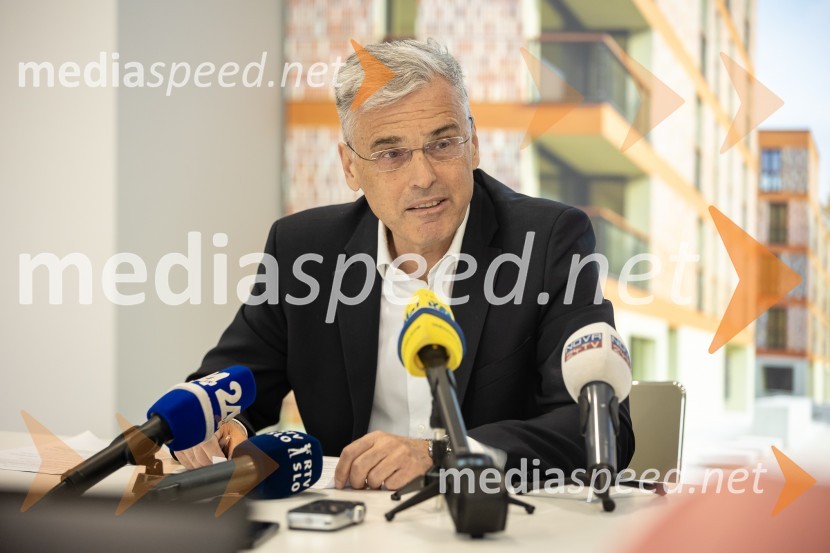 mag. Črtomir Remec, direktor Stanovanjskega sklada RSNovinarska konferenca, Stanovanjski sklad Republike Slovenije