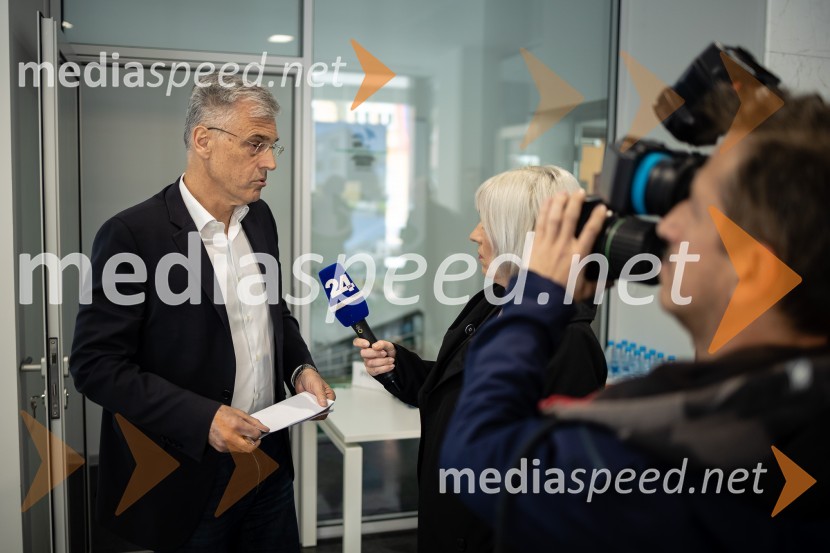 mag. Črtomir Remec, direktor Stanovanjskega sklada RS;  ... Novinarska konferenca, Stanovanjski sklad Republike Slovenije