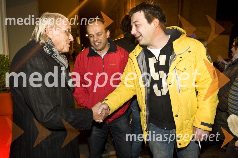 Tone Fornezzi - Tof, novinar, Branko J. Vunjak - Brendi, glasbenik in Sebastian Artič (Žan Ljubljanski), lastnik Čarli TVDinamit, 1. rojstni dan oddaje Čarli TV