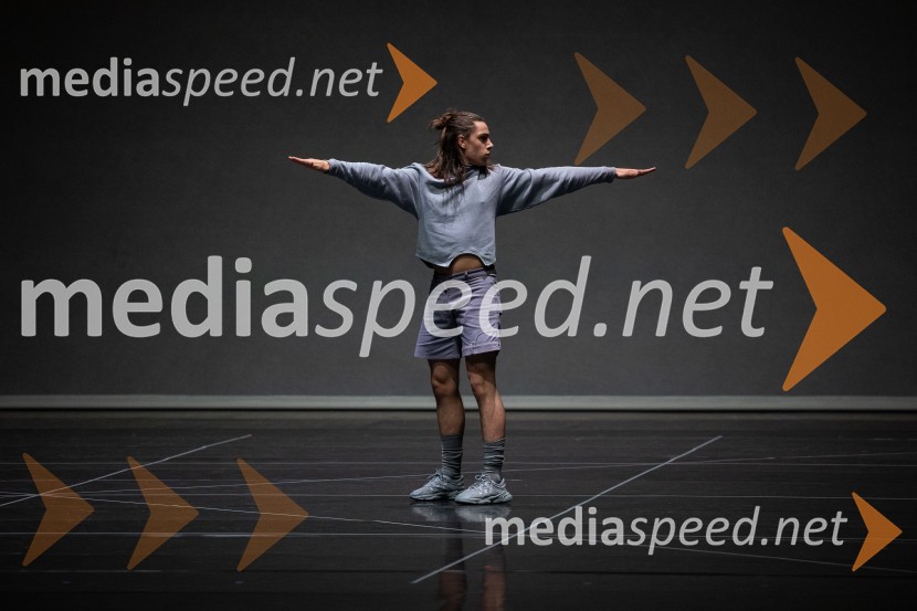 Jan Martens / GRIP v sodelovanju z Dance On Ensemble: vsak poskus se bo končal z zdrobljenimi telesi in zlomljenimi kostmi, plesna predstava, Cankarjev dom