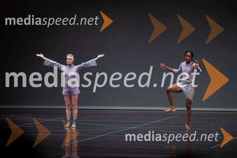  Truus Bronkhorst, plesalka;  ... Jan Martens / GRIP v sodelovanju z Dance On Ensemble: vsak poskus se bo končal z zdrobljenimi telesi in zlomljenimi kostmi, plesna predstava, Cankarjev dom