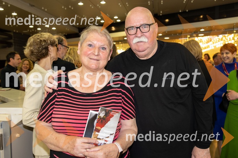  Branka Gombač;  Peter GombačJan Martens / GRIP v sodelovanju z Dance On Ensemble: vsak poskus se bo končal z zdrobljenimi telesi in zlomljenimi kostmi, plesna predstava, Cankarjev dom