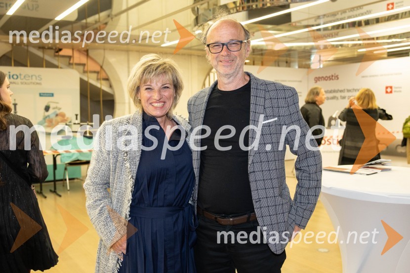  Romana  Krajnčan, pevka;  Lojze  Krajnčan, dirigent Big Banda RTV Slovenija Jan Martens / GRIP v sodelovanju z Dance On Ensemble: vsak poskus se bo končal z zdrobljenimi telesi in zlomljenimi kostmi, plesna predstava, Cankarjev dom