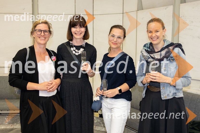 Jan Martens / GRIP v sodelovanju z Dance On Ensemble: vsak poskus se bo končal z zdrobljenimi telesi in zlomljenimi kostmi, plesna predstava, Cankarjev dom