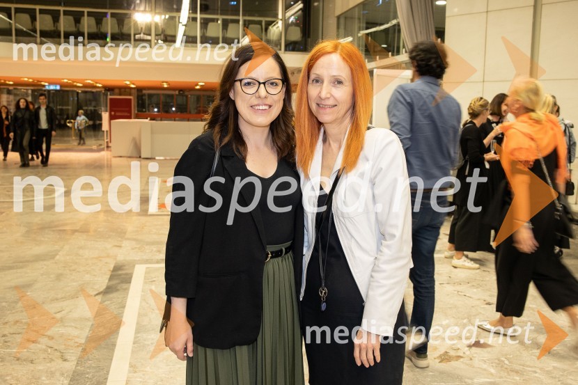  Medeja  Medved, Cankarjev dom;  ... Jan Martens / GRIP v sodelovanju z Dance On Ensemble: vsak poskus se bo končal z zdrobljenimi telesi in zlomljenimi kostmi, plesna predstava, Cankarjev dom