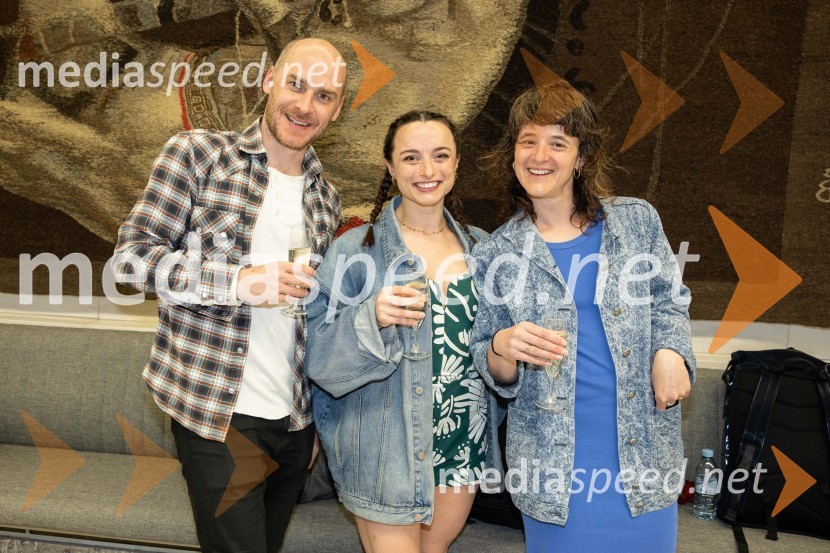  ... ;  Naomi Gibson, plesalka;  ... Jan Martens / GRIP v sodelovanju z Dance On Ensemble: vsak poskus se bo končal z zdrobljenimi telesi in zlomljenimi kostmi, plesna predstava, Cankarjev dom