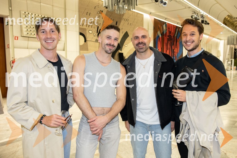 Jan Martens / GRIP v sodelovanju z Dance On Ensemble: vsak poskus se bo končal z zdrobljenimi telesi in zlomljenimi kostmi, plesna predstava, Cankarjev dom