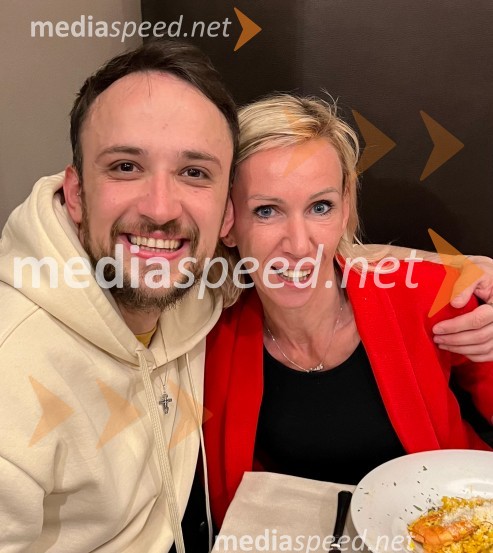 Balet SNG Maribor s Peerom Gyntom v Modeni