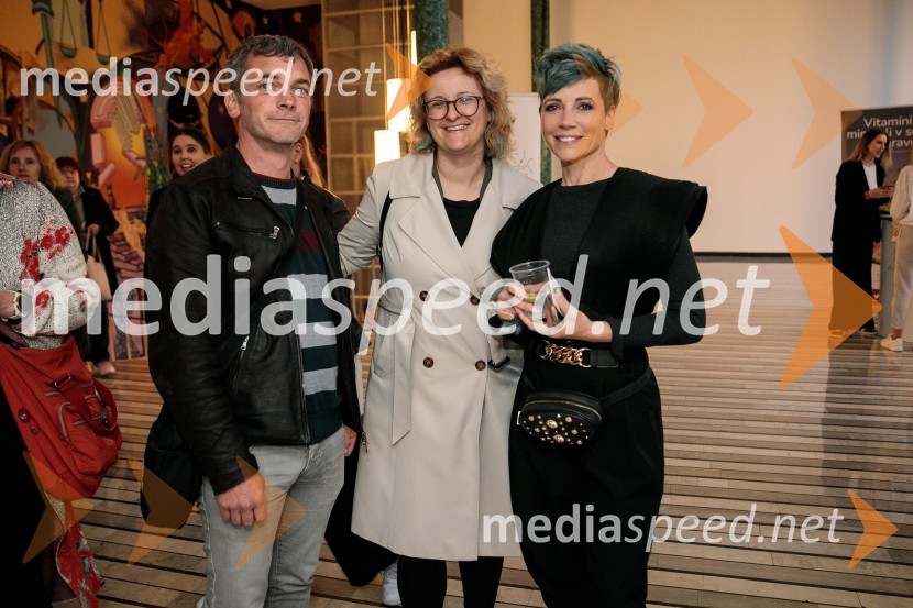  ... ;  ... ;  Nataša Rhind-Tutt,  mojstrica joge in umetnica ličenjaTradicionalni koncert MGL&AGRFT v Kinu Šiška