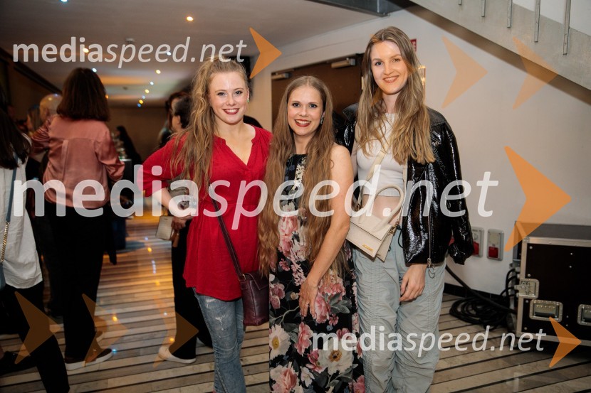  Zala Smolnikar, pevka- ZALI;  Ana Pavlin, igralka;  Lucija Harum, igralka, pevkaTradicionalni koncert MGL&AGRFT v Kinu Šiška