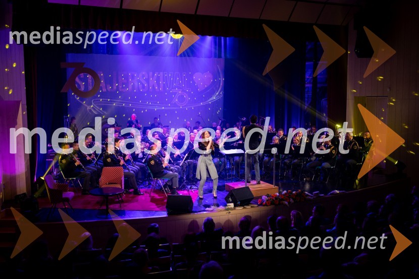  Nina Pušlar, pevkaSlavnostna akademija ob 70 – letnici Radia Štajerski val