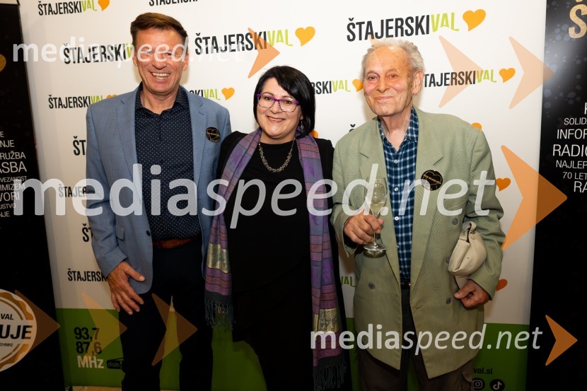  Roman  Moškotevc, direktor Radio Štajerski val;  Greta  Kokot Rajković, programska direktorica, Štajerski val;  ... Slavnostna akademija ob 70 – letnici Radia Štajerski val