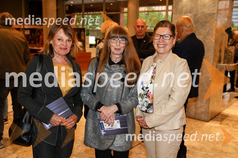  ... ;  ... ;  Barbara Simčič Veličkov, organizatorka SNG Nova GoricaKAOS, premiera črne komedije, SNG Nova Gorica