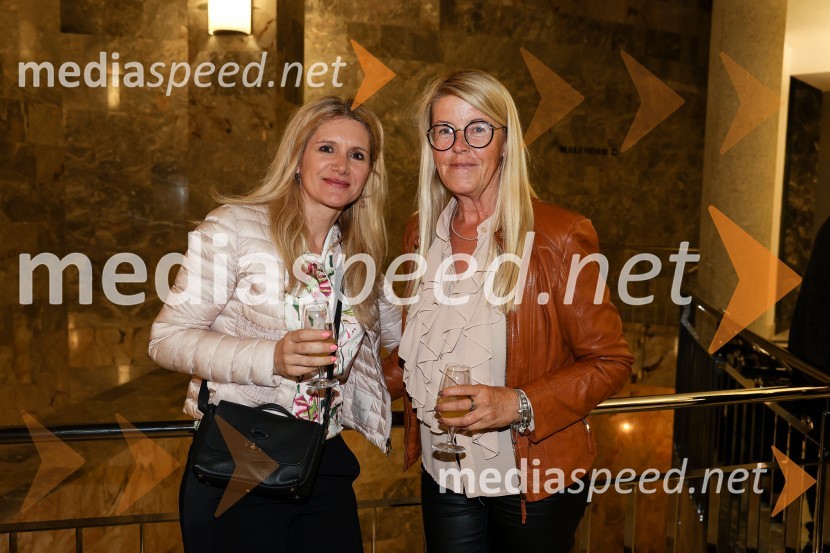 KAOS, premiera črne komedije, SNG Nova Gorica