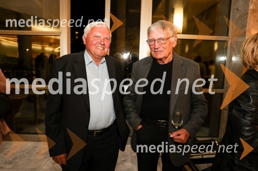 KAOS, premiera črne komedije, SNG Nova Gorica