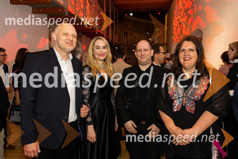  Mitja Čander, direktor, Beletrina;  Maja Čander, kreativna direktorica in prokuristka, Kreativna baza;  Gregor Jagodič, uslužbenec Ministrstva za kulturo;  Uršula Cetinski, generalna direktorica, Cankarjev domBeletrinino spomladansko druženje