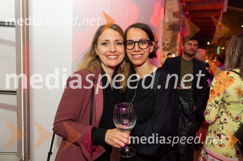  Nina Cijan, novinarka;  Maruša Prelesnik Zdešar, novinarkaBeletrinino spomladansko druženje