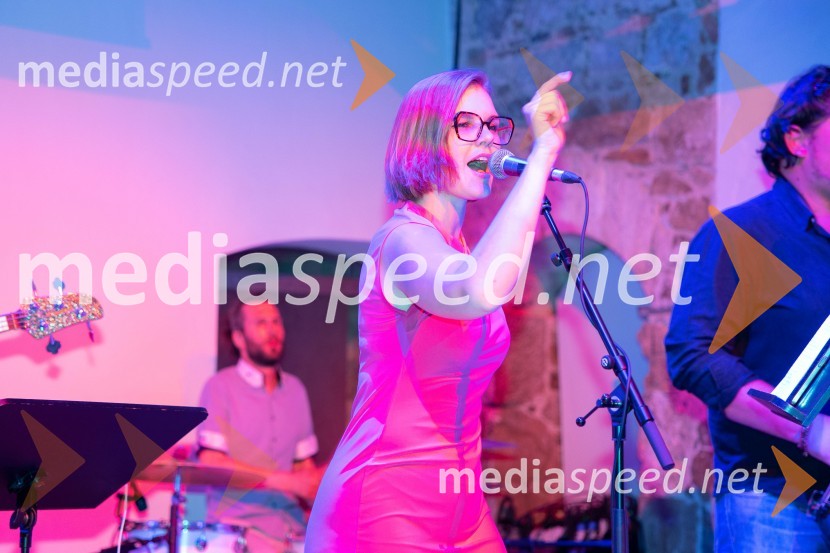 Skupina SelectoBeletrinino spomladansko druženje