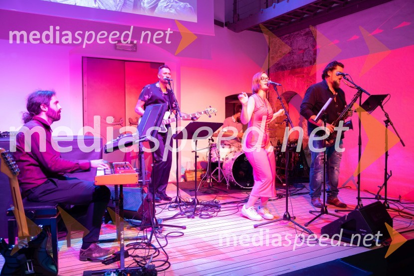 Skupina SelectoBeletrinino spomladansko druženje