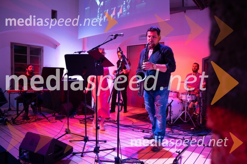 Skupina SelectoBeletrinino spomladansko druženje