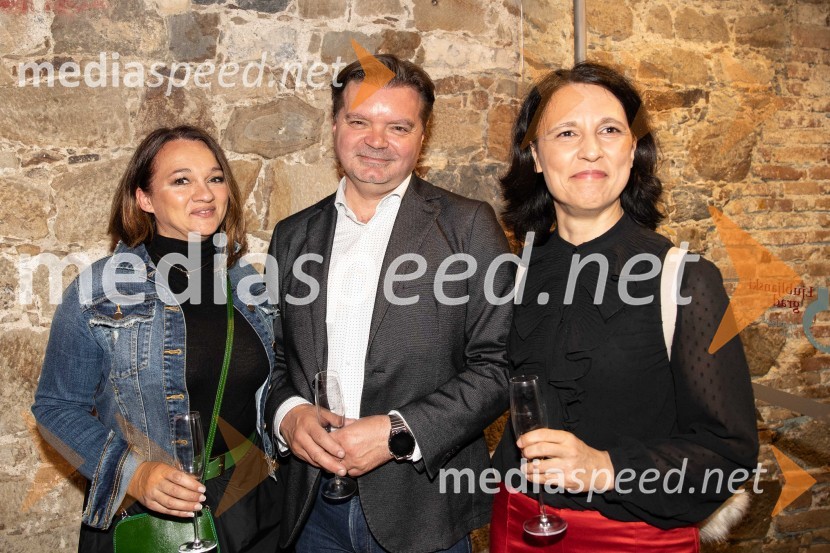 mag. Marjeta Pečarič, poslovna direktorica, Cankarjev dom; dr. Mirko Pečarič, dekan Fakultete za javno upravo;  Jadranka Plut, MKBeletrinino spomladansko druženje