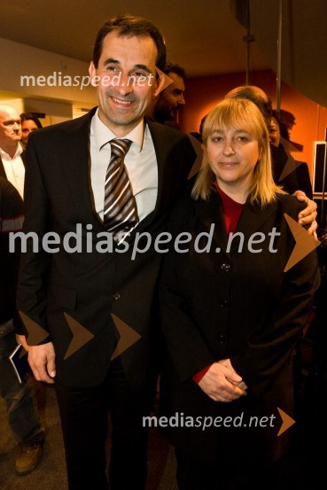 Janez Kopač, politik, z ženoPles na vodi, premiera v MGL