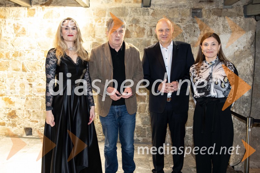  Maja Čander, kreativna direktorica in prokuristka, Kreativna baza;  Jožef  Školč, Državni svet;  Mitja Čander, direktor, Beletrina;   Alma  Čaušević Klemenčič, izvršna direktorica in prokuristka BeletrineBeletrinino spomladansko druženje