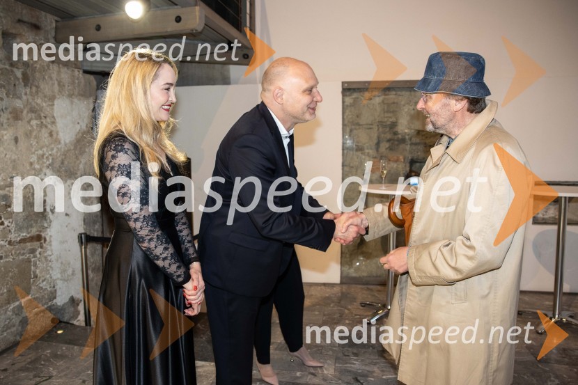  Maja Čander, kreativna direktorica in prokuristka, Kreativna baza;  Mitja Čander, direktor, Beletrina;  Marko Crnkovič, kolumnist, urednik portala Fokus PokusBeletrinino spomladansko druženje