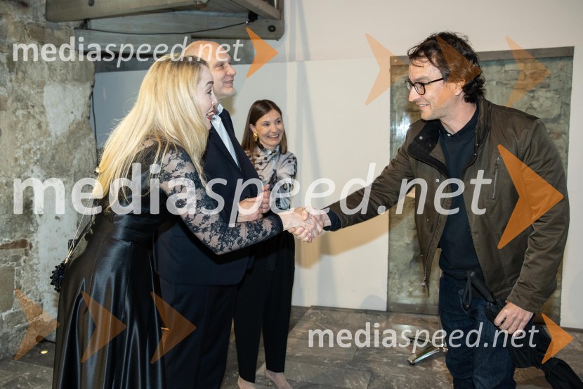  Maja Čander, kreativna direktorica in prokuristka, Kreativna baza;  Jasmin B. Frelih, avtorBeletrinino spomladansko druženje